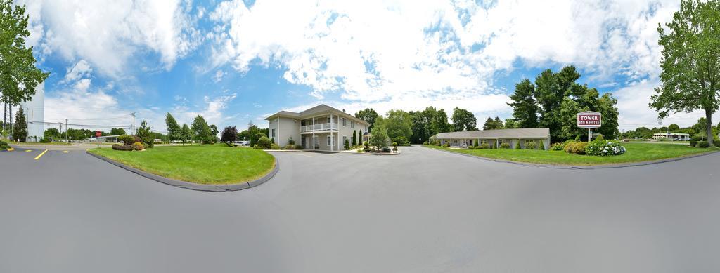 Tower Inn And Suites Of Guilford / Madison Екстер'єр фото